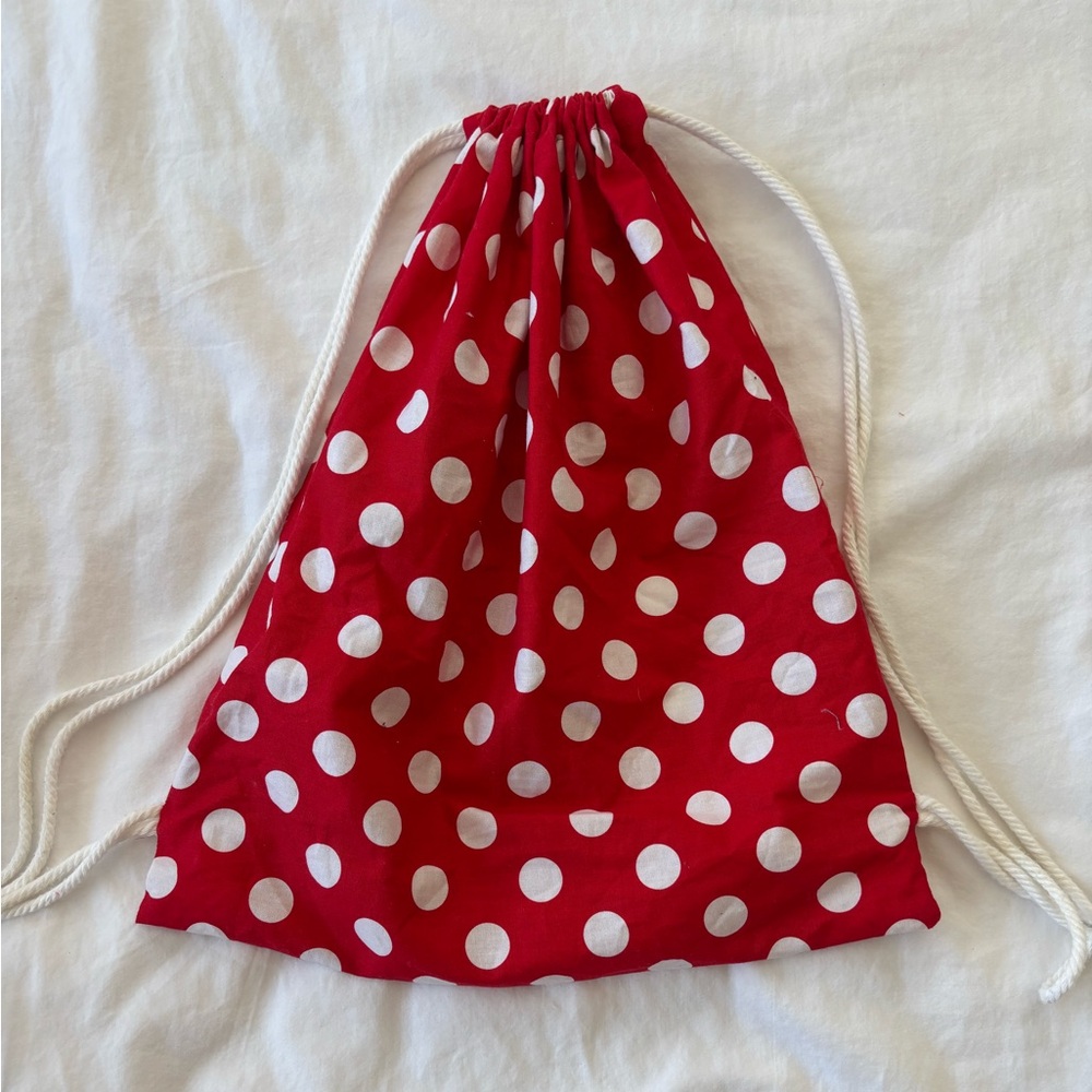 polka dot drawstring bag